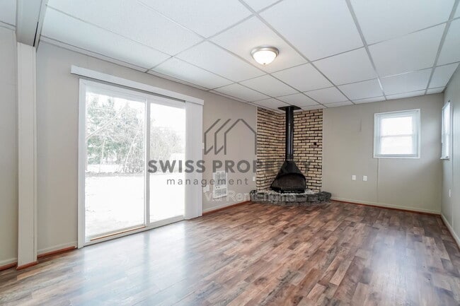 Photo - 3892 Beechton Rd