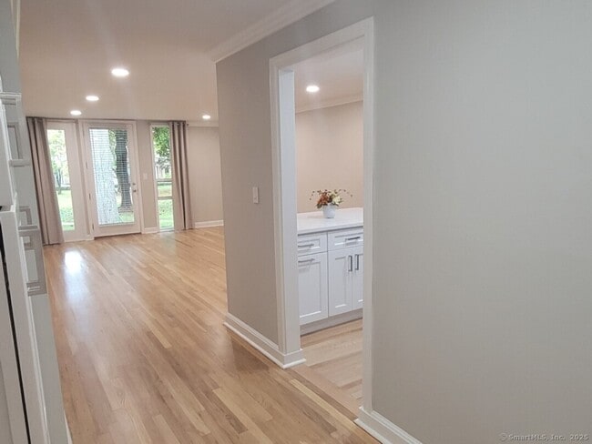 Photo - 160 Fairfield Woods Rd Unit APT 43