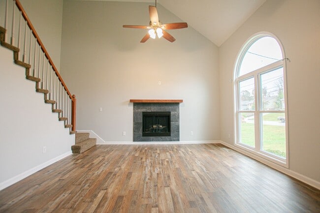 Photo - Pet Friendly Three Bedroom!