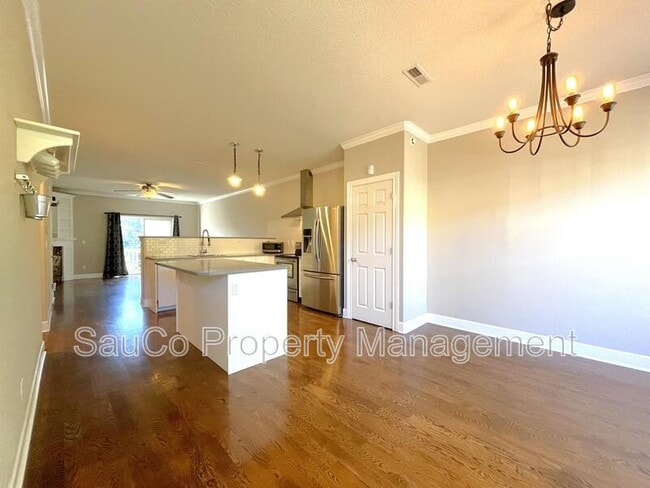 Photo - 20018 SW Monson St