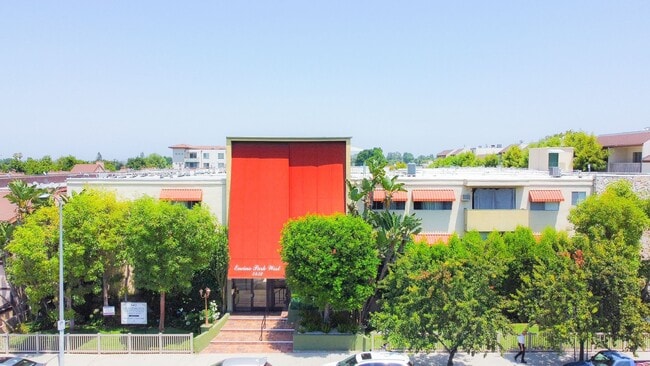 Encino Park West - Encino Park West Apartments