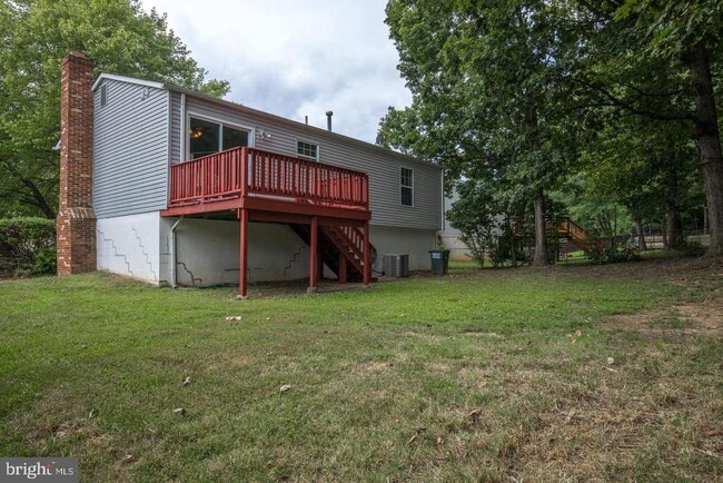 5592 Shannon Ct