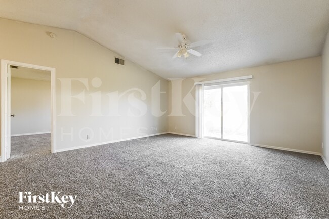 Photo - 1051 Shepherd Ave