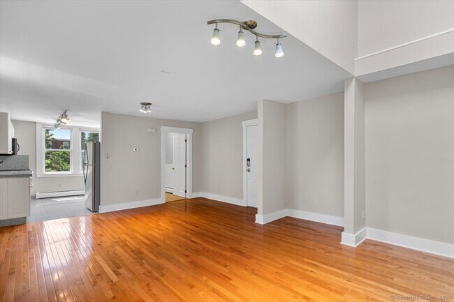 Photo - 500 Chapel St