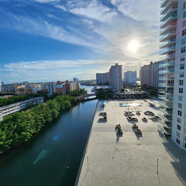Building Photo - 230 174th St Unit 1218 Rental