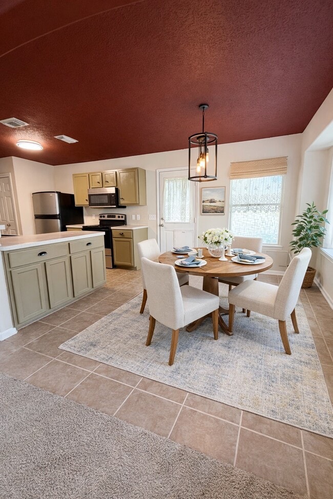 Photo - 13952 Buckskin Dr