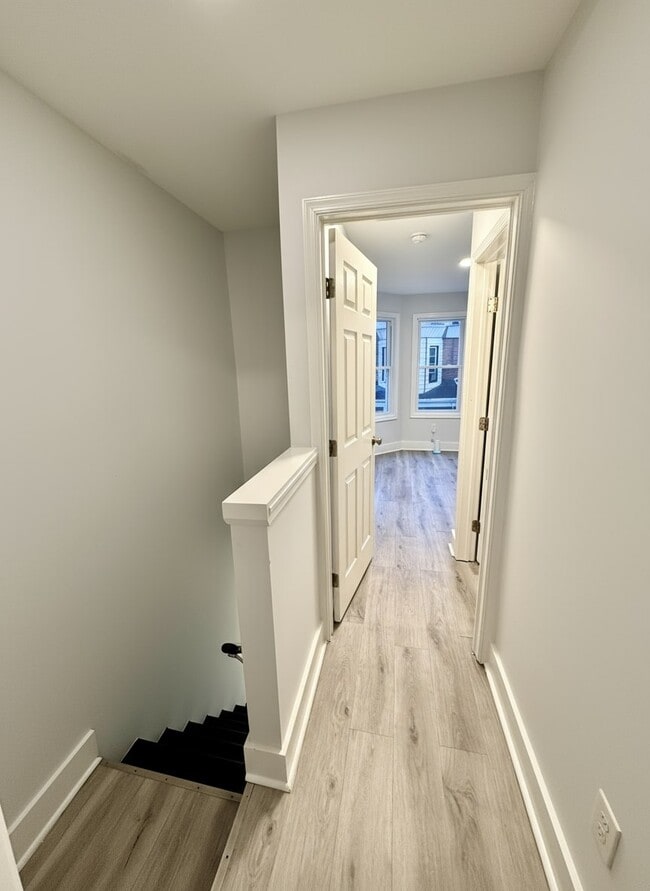 Photo - 665 E Wensley St