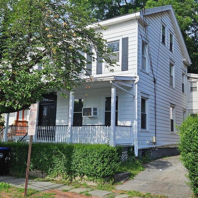 Building Photo - 29 Delano St Unit #1 Rental