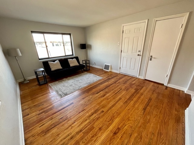 Photo - 5422 Chippewa St Unit 1E