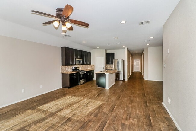 Photo - 8102 Rose Petals Ln