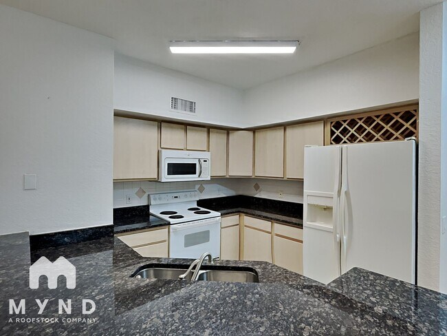 Photo - 829 Camargo Way Unit 306