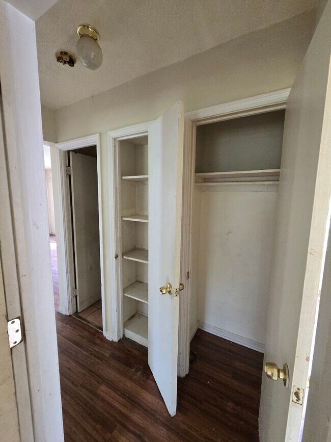 Photo - Cozy 3 bedroom single family home | one le...