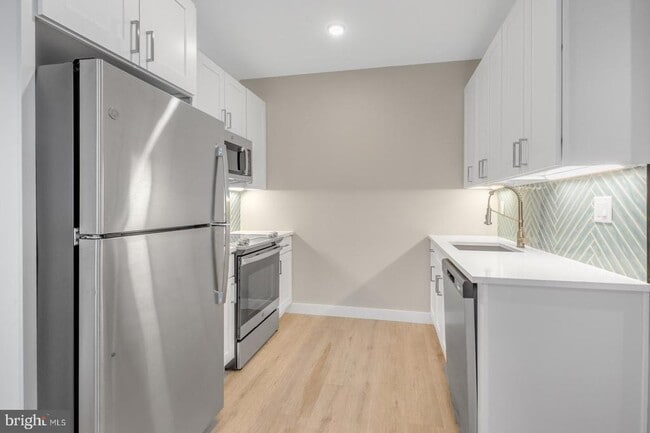 Building Photo - 1144 Frankford Ave Unit 403 Rental