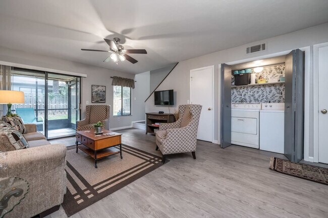 2300 SW 43rd St Unidad SI ID1359113P