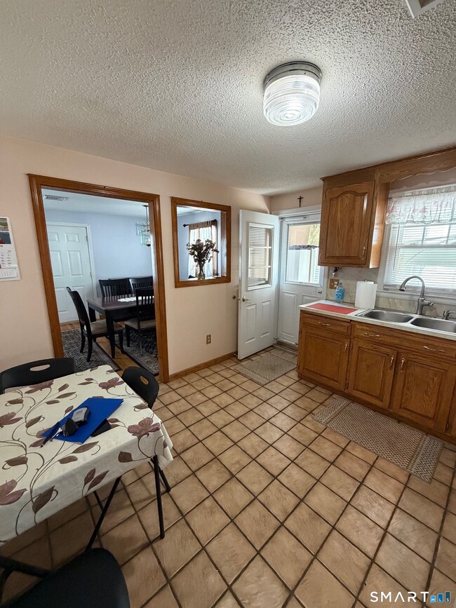 Photo - 23 Magnolia St