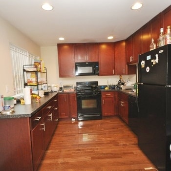 Photo - 2142 N Marvine St