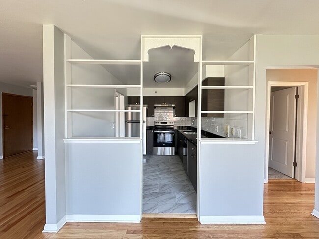 Photo - 1026 S River Rd Unit B3