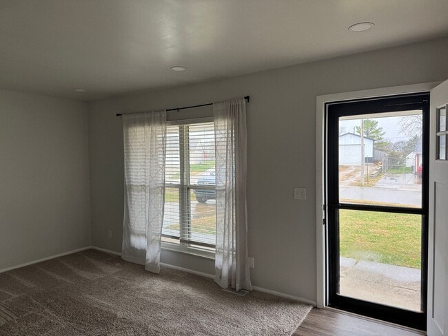 Photo - 3977 Sparkhill Dr