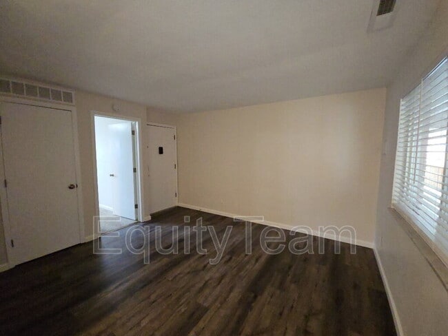 Photo - 202 N 10th St Unit Apt D