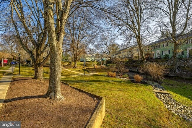 Photo - 9848 Hollow Glen Pl