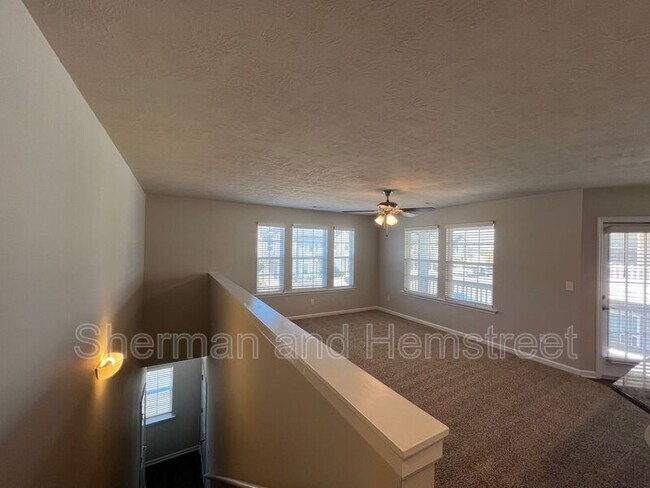 Photo - 736 Tarvin Cir Unidad 736