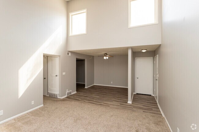 1BR, 1BA - 830SF