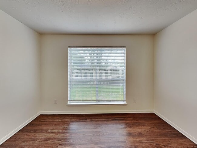 Photo - 9220 Mahan Dr