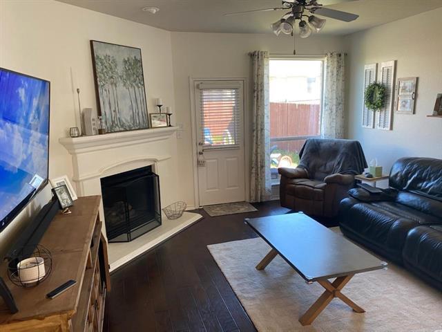 Photo - 3817 Summersville Ln