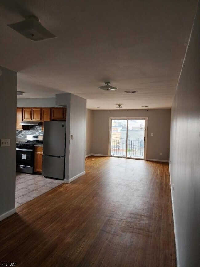 Photo - 16 5th St Unit 2