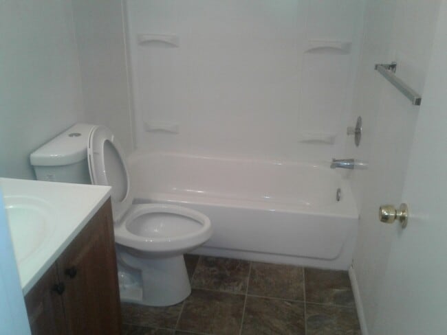 2 bedroom, 1.5 bathroom condo near SUU - 2 bedroom, 1.5 bathroom condo near SUU