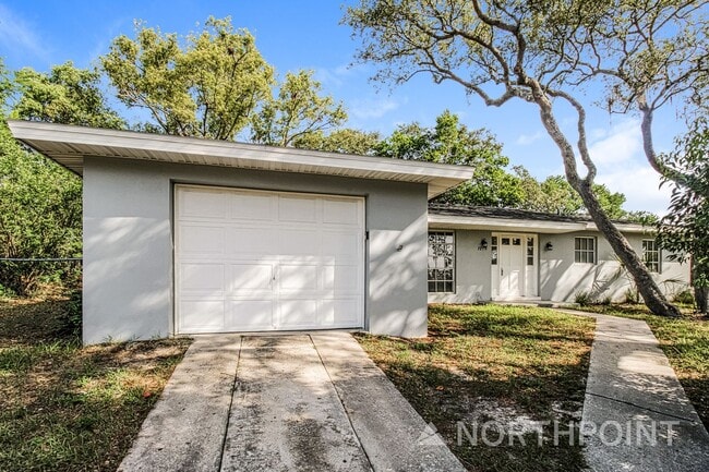 Building Photo - 4 BR/2BA | Newly Renovated Single Family Home | 1-Car Garage Parking | Fenced backyard