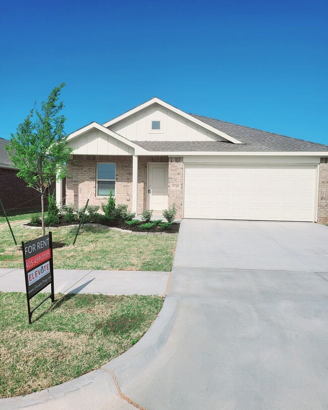 NEW HOME in Mustang School District! - NEW HOME in Mustang School District!