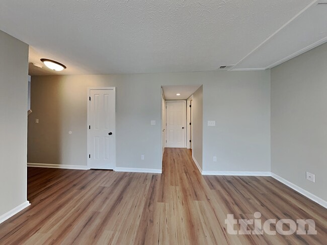 Photo - 10229 Park Valley Dr