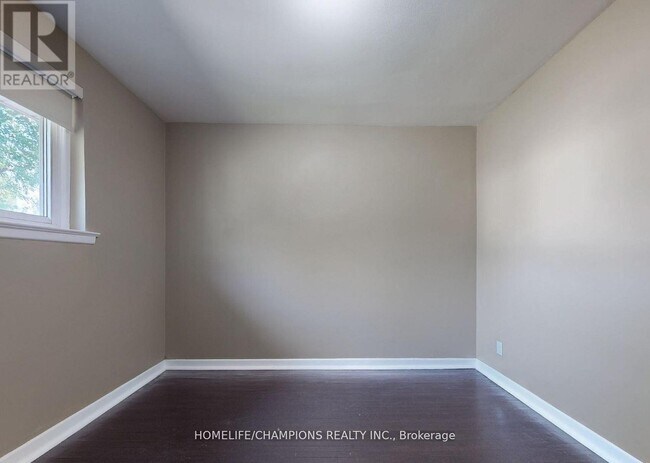 Photo - 10 Cunard St