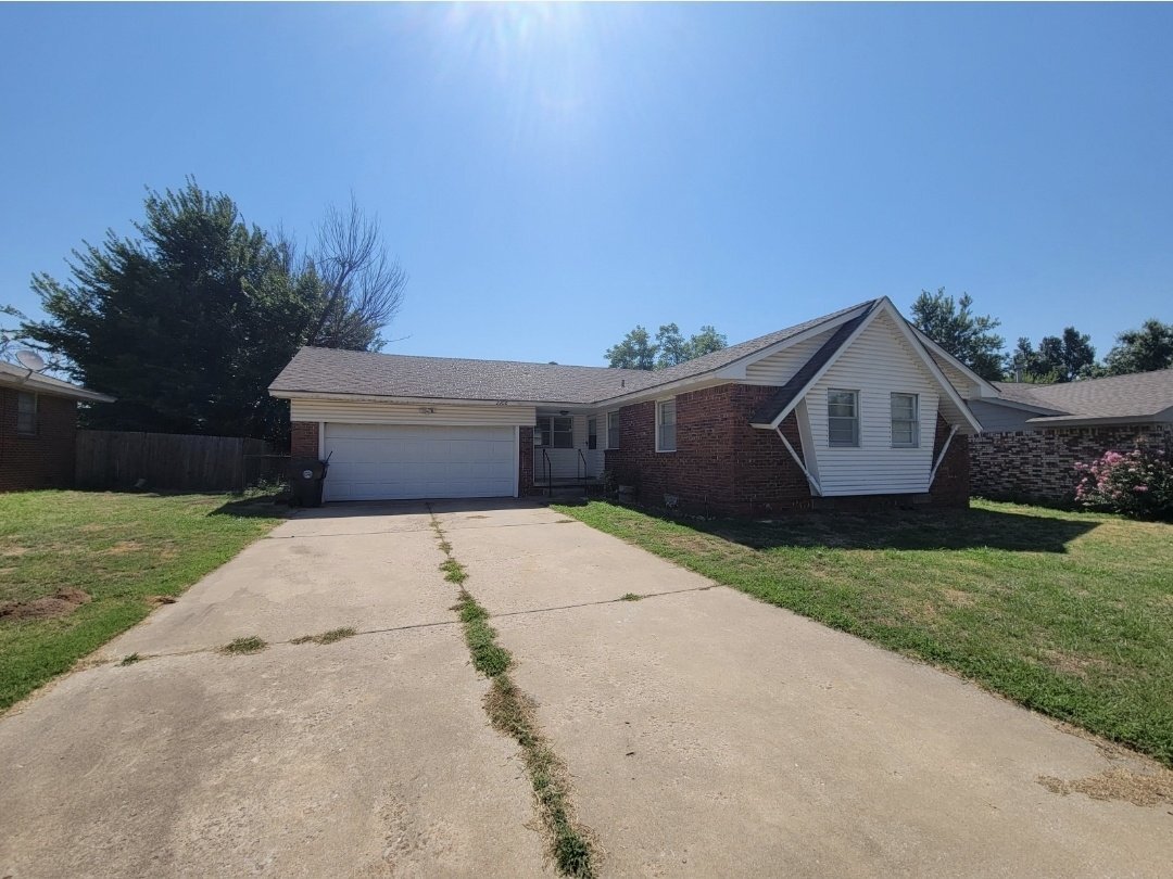 Photo - 2300 N College Ave