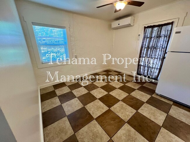 931 Rio St Unidad 931 Rio St. Unit #4
