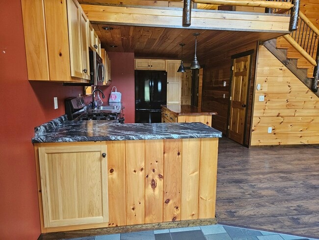 Photo - 2058 E Clarendon Rd