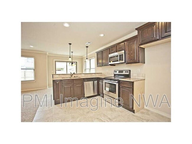 Photo - 2669 N Miranda Ave
