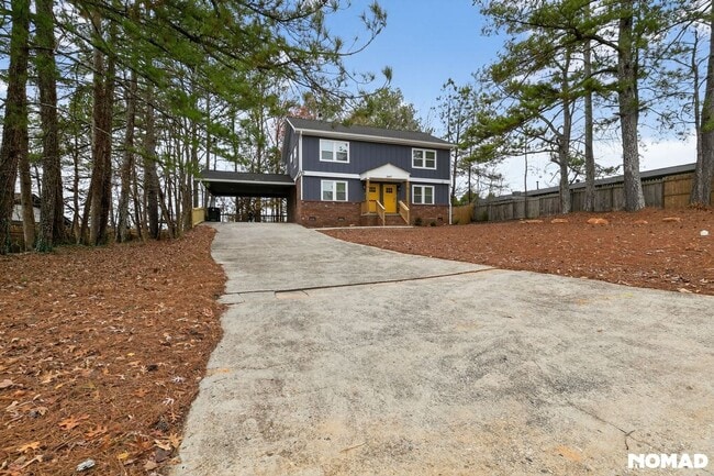 Photo - 531 Boulevard SE