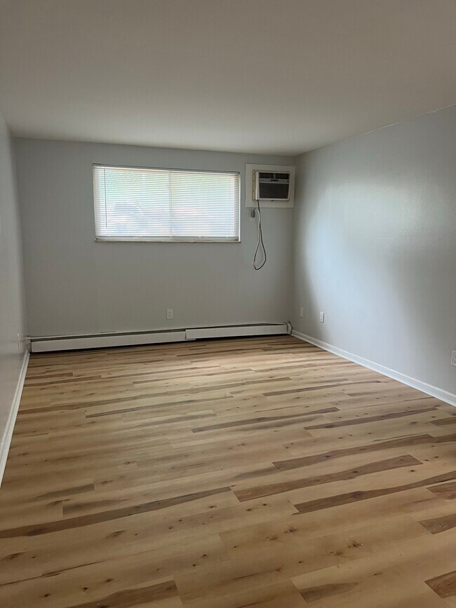 Photo - Main Street Milford Apartments LLC Unit 4