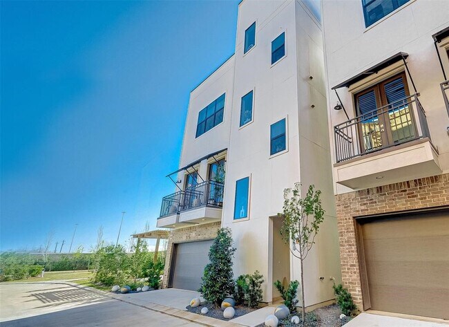 Photo - 1256 N Post Oak Rd