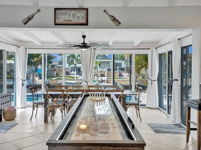 Photo - 2525 Gulfstream Ln