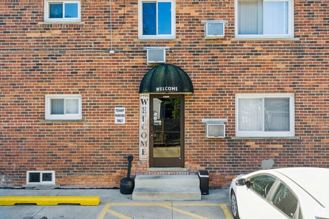 Ferndale House Apartments