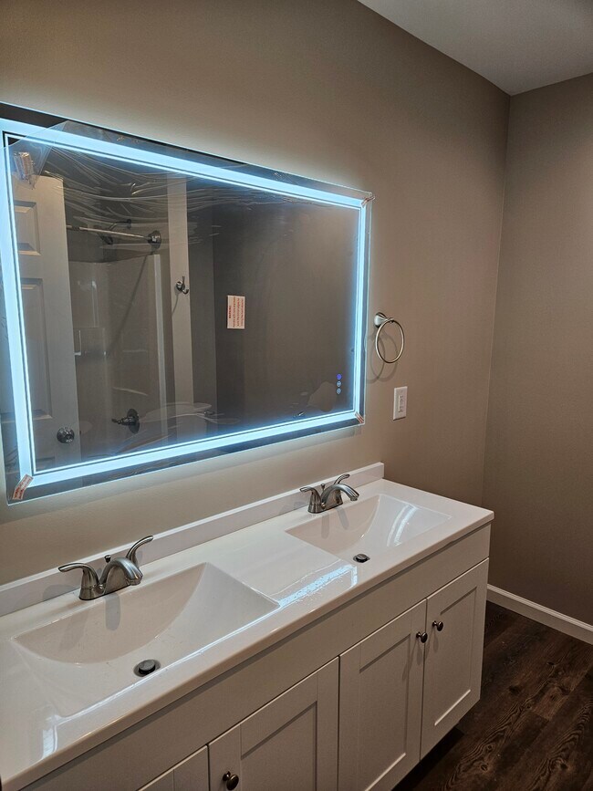 Photo - 121 Clyde Miller Dr