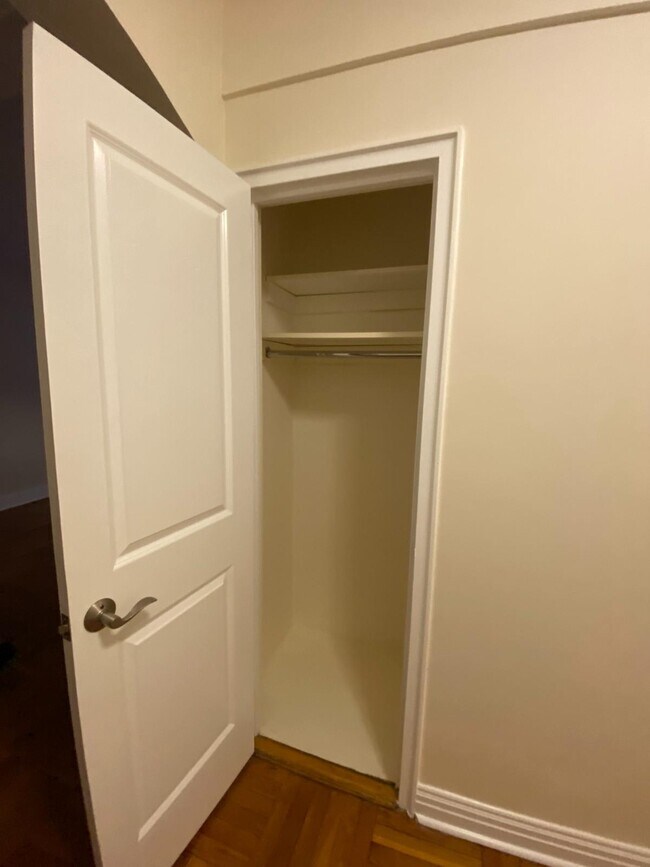 Photo - 141 E 56th St Unidad 5F