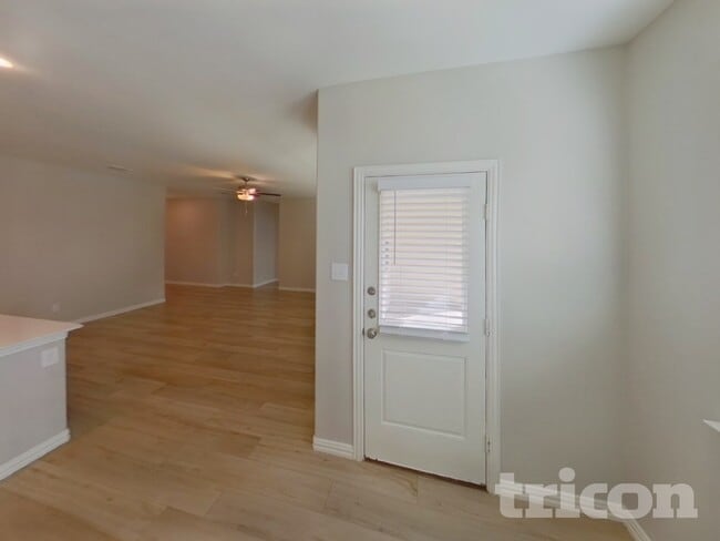 Photo - 219 Jenkinson Dr