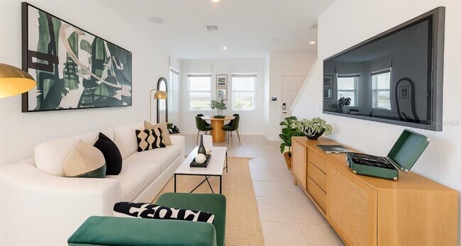 Photo - 2004 Viewfinder St