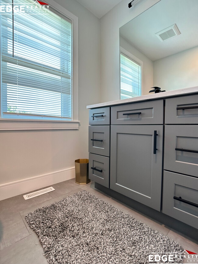 Photo - 240 Palfrey St Unit 1