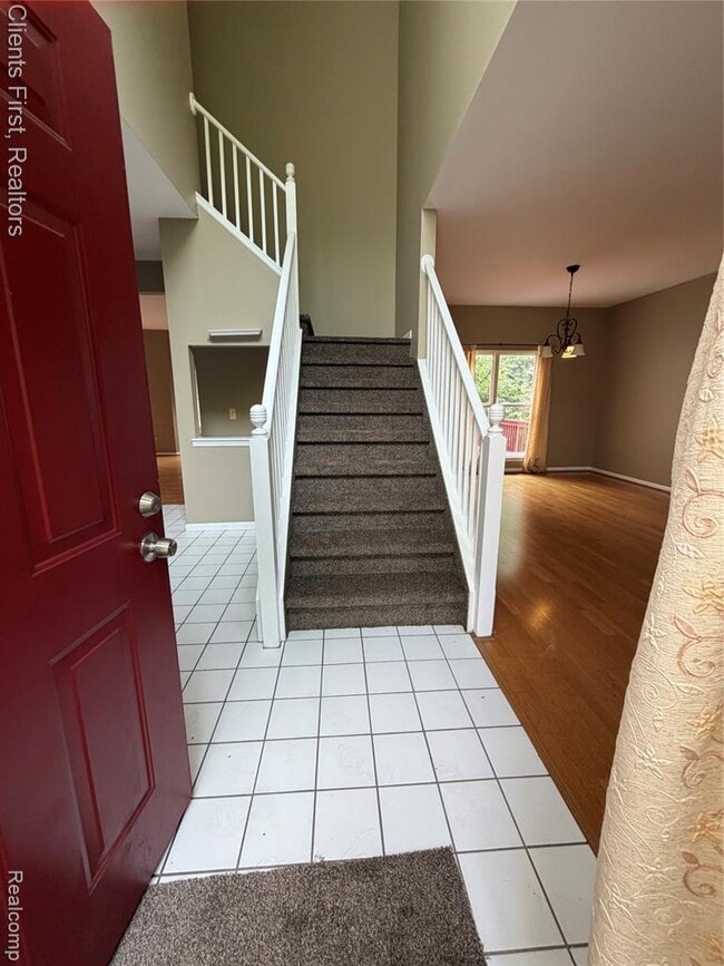 Photo - 35285 Pennington Dr