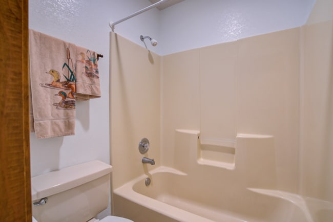 Photo - 175 Heather Dr